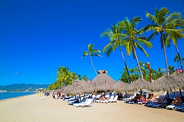 Beach scene, Nuevo Vallarta, Nayarit, Mexico, North America