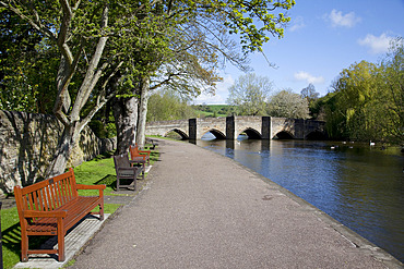 Bridge over the Wye River, Bakewell, Derbyshire, England, United Kingdom, Europe
