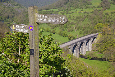 Signpost and Monsal Dale Viaduct from Monsal Head, Derbyshire, England, United Kingdom, Europe
