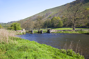 Footbridge and River Wye, Monsal Dale, Derbyshire, England, United Kingdom, Europe