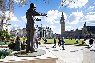 Nelson Mandela statue and Big Ben clocktower, Parliament Square, Westminster, London, England, United Kingdom, Europe