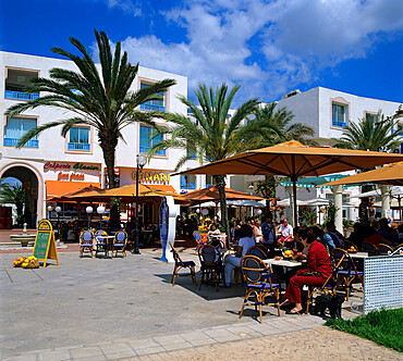 Cafe scene at the marina, Yasmine Hammamet, Cap Bon, Tunisia, North Africa, Africa