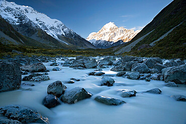 Hooker Valley and river with Mount Cook, Mount Cook National Park, UNESCO World Heritage Site, Canterbury region, South Island, New Zealand, Pacific