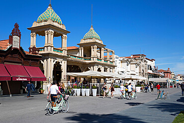 Gran Caffe Margherita and Art Nouveau buildings along seafront promenade, Viareggio, Tuscany, Italy, Europe