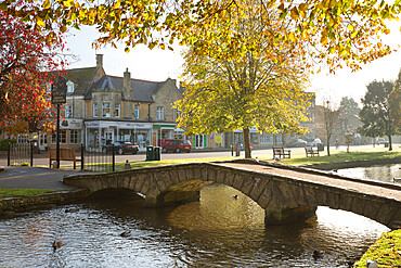 High Street and bridge over River Windrush, Bourton-on-the-Water, Cotswolds, Gloucestershire, England, United Kingdom, Europe