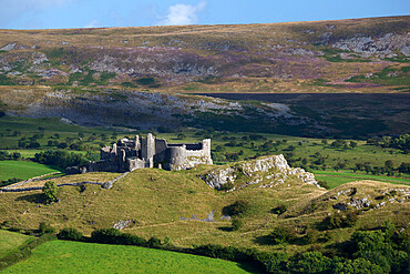 Carreg Cennen Castle, near Llandeilo, Brecon Beacons National Park, Carmarthenshire, Wales, United Kingdom, Europe