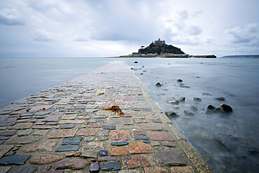 St. Michael's Mount and causeway, Marazion, near Penzance, Cornwall, England, United Kingdom, Europe