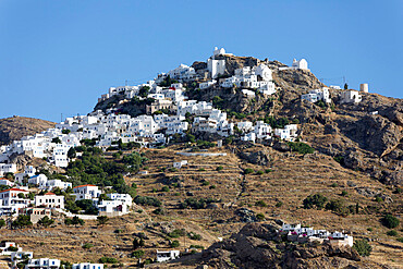 View of mountaintop town of Pano Chora, Serifos, Cyclades, Aegean Sea, Greek Islands, Greece, Europe