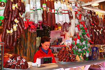 Chorizo and sausage stall, Central Market (Kozponti Vasarcsarnok), Budapest, Central Hungary, Hungary, Europe