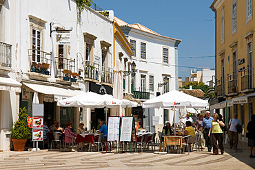 Cafe scene in old town, Faro, Algarve, Portugal, Europe