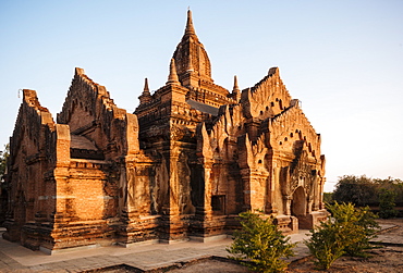 Deserted Temple at dusk, Bagan (Pagan), Mandalay Region, Myanmar (Burma), Asia