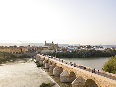 Roman Bridge, UNESCO World Heritage Site, Cordoba, Andalucia, Spain, Europe