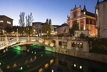 Triple Bridges, Old Town, Ljubljana, Slovenia, Europe