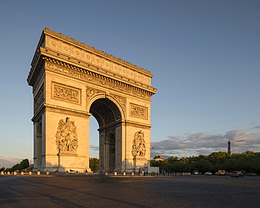 Arc de Triomphe de l'Etoile, Paris, Ile-de-France, France, Europe