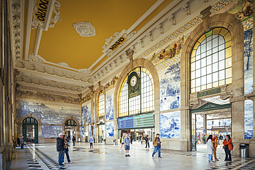 Interior of Sao Bento Railway Station, Porto, Porto District, Norte, Portugal, Europe