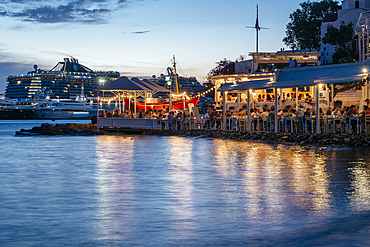 Little Venice at twilight, Chora (Mykonos Town), Mykonos Island, Cyclades, Greek Islands, Greece, Europe