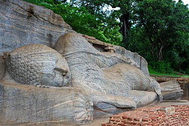 Reclining Buddha statue, Gal Vihara at Polonnaruwa, UNESCO World Heritage Site, Sri Lanka, Asia