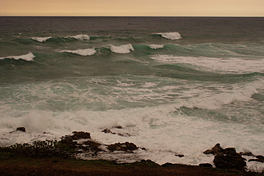 Waves breaking on Kealia Beach, Kauai, Hawaii, United States of America, Pacific