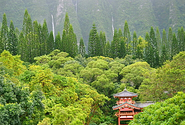 Byodo-in Buddhist Temple, Valley of the Temples Memorial Park, Kahaluu, Oahu, Hawaii, United States of America, Pacific