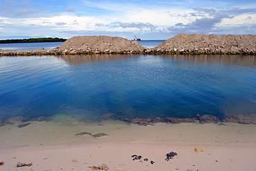 Public beach and landfill, Pohnpei, Federated States of Micronesia, Caroline Islands, Micronesia, Pacific Ocean, Pacific