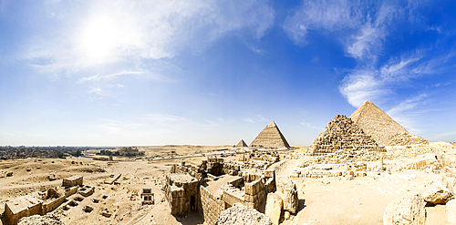 Panoramic view of the Great Pyramid of Giza complex, the oldest of the Seven Wonders of the World, UNESCO World Heritage Site, Giza, Cairo, Egypt, North Africa