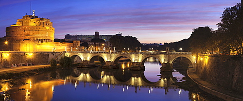 Mausoleum of Hadrian, Castel Sant'Angelo, Ponte Sant'Angelo Bridge, UNESCO World Heritage Site, Tiber River, Rome, Lazio, Italy, Europe