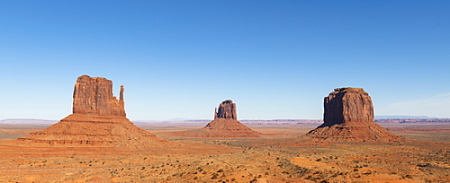 Sandstone buttes in Monument Valley Navajo Tribal Park on the Arizona-Utah border, United States of America, North America