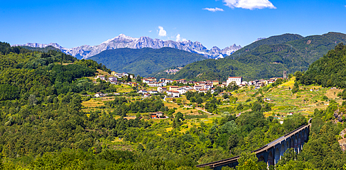 Apuane Mountains, Lucca-Aulla Railway, Poggio, Garfagnana, Tuscany, Italy, Europe