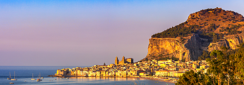 Panoramic view of Cefalu, Province of Palermo, Sicily, Italy, Mediterranean, Europe