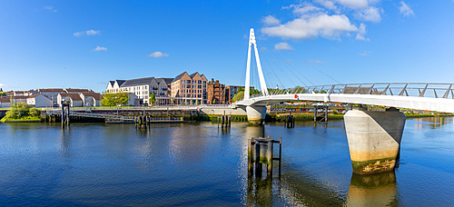 Govan-Partick Bridge, swing footbridge, River Clyde, Glasgow, Scotland, United Kingdom, Europe