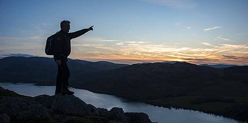 Looking over Ullswater from the summit of Hallin Fell at sunset, Lake District National Park, UNESCO World Heritage Site, Cumbria, England, United Kingdom, Europe