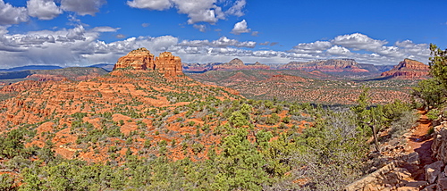 Panorama view of Cathedral Rock and Sedona from the HiLine Trail Vista, Arizona, United States of America, North America