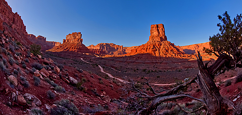 Valley of the Gods viewed from the north slope of the rock formation called Rudolph and Santa, northwest of Monument Valley and Mexican Hat, Utah, United States of America, North America