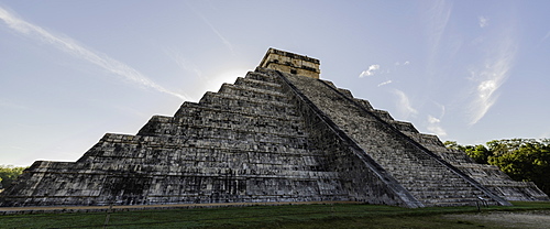 The Mayan Ruins of Chichen Itza, UNESCO World Heritage Site, Chichen Itza, Yucatan, Mexico, North America