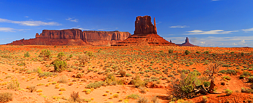 Monument Valley, Navajo Indian Territory/ Utah, USA