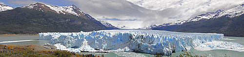 Panorama of Perito Moreno glacier, Lago Argentino, Argentina.
