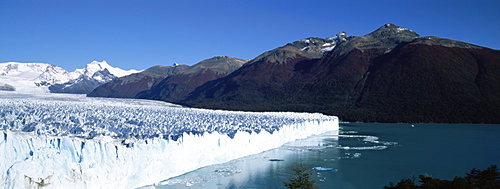 Perito Moreno glacier and Andes mountains, Parque Nacional Los Glaciares, UNESCO World Heritage Site, El Calafate, Argentina, South America