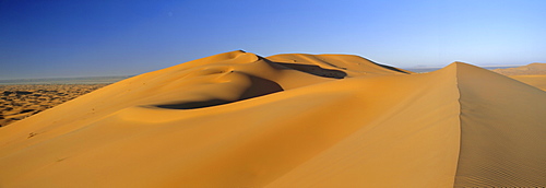 Sand dunes, Erg Chebbi, Sahara Desert near Merzouga (Erfoud), Morocco