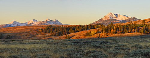 Gallatin Range and Swan Lake Flats, Yellowstone National Park, UNESCO World Heritage Site, Wyoming, United States of America, North America