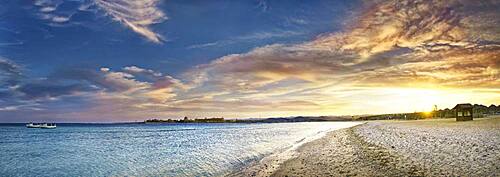 Sandy beach beach and coral reef Abu-Dabbab at sunset, Hilton Nubian Resort, Al Qusair, Marsa Alam, Egypt, Africa