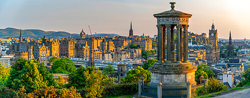 The Dugald Stewart monument on Calton Hill, Edinburgh city skyline in the background, UNESCO World Heritage Site, Edinburgh, Lothian, Scotland, United Kingdom, Europe