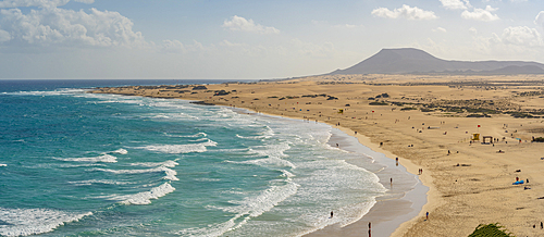 Elevated view of beach and the Atlantic Ocean, Corralejo Natural Park, Fuerteventura, Canary Islands, Spain, Atlantic, Europe