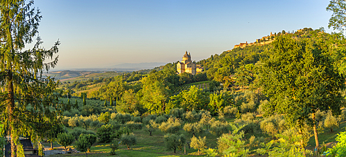 View of medieval hilltop town of Montepulciano, Montepulciano, Province of Siena, Tuscany, Italy, Europe