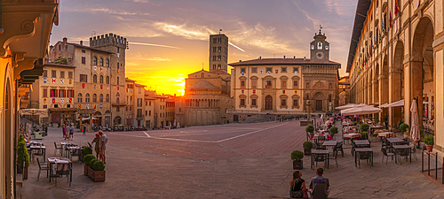 View of architecture in Piazza Grande at sunset, Arezzo, Province of Arezzo, Tuscany, Italy, Europe