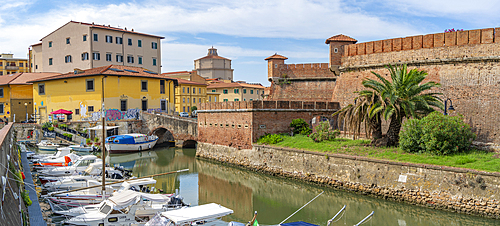 View of Nuova Fortress and canal, Livorno, Province of Livorno, Tuscany, Italy, Europe