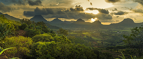 View of Pieter Both and Long Mountain, Nouvelle Decouverte, Mauritius, Indian Ocean, Africa