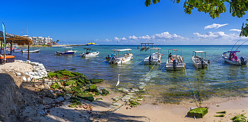 View of small boats in harbour, Playa del Carmen, Caribbean Coast, Yucatan Peninsula, Riviera Maya, Mexico, North America