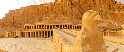 View of Mortuary Temple of Hatshepsut, UNESCO World Heritage Site, Deir el-Bahari, Thebes, Egypt, North Africa, Africa