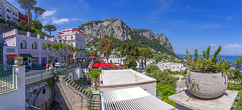 View of cafes and shops on Via Roma, Capri Town, Isle of Capri, Bay of Naples, Campania, Italy, Mediterranean, Europe