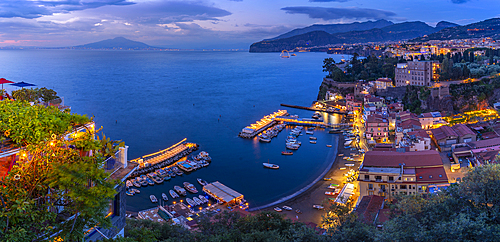 Panoramic view of Sorrento, Mount Vesuvius and Bay of Naples at dusk, Sorrento, Campania, Italy, Mediterranean, Europe